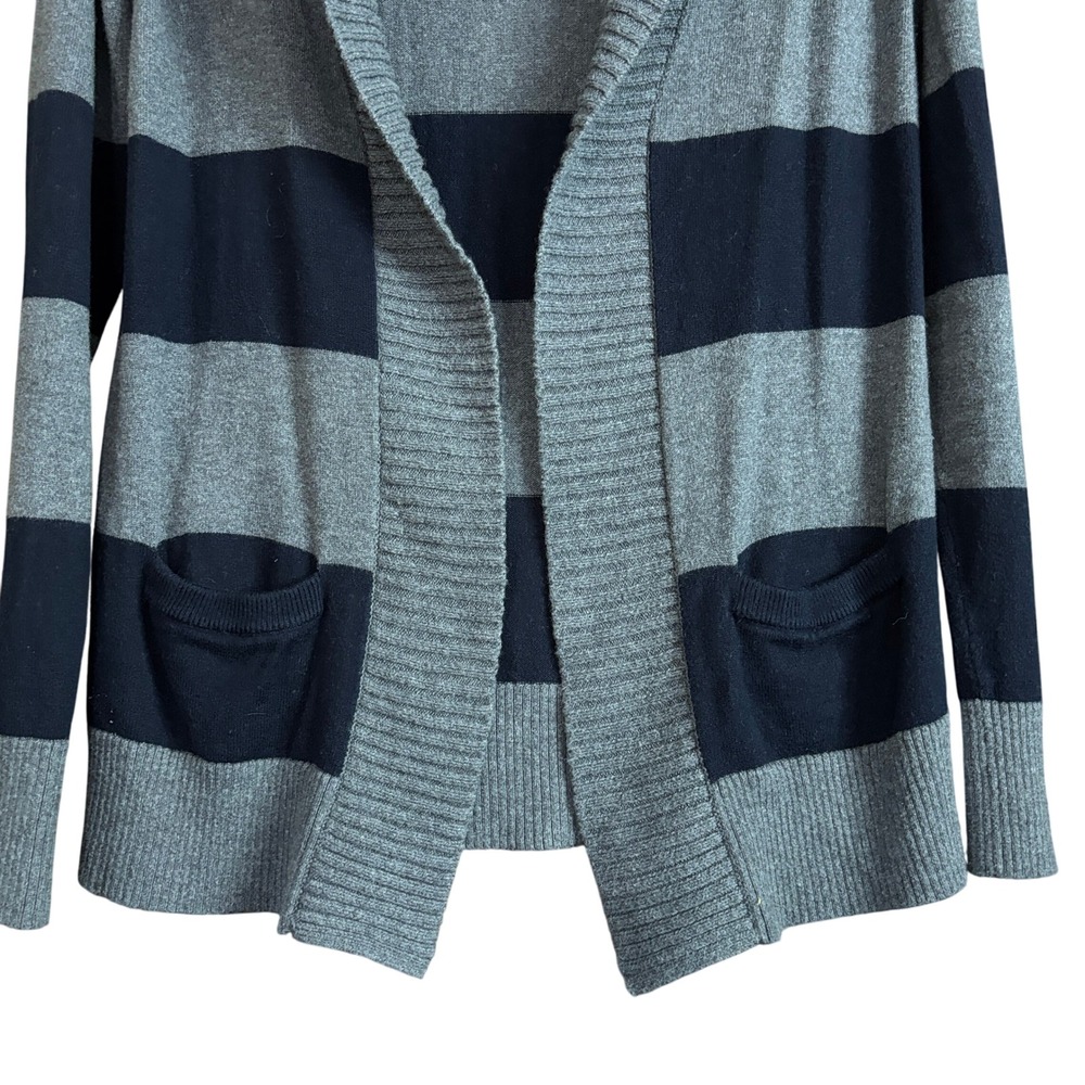 Abercrombie & Fitch Womens size Medium Y2K Shawl Collar Striped Cardigan Sweater - Picture 2 of 10
